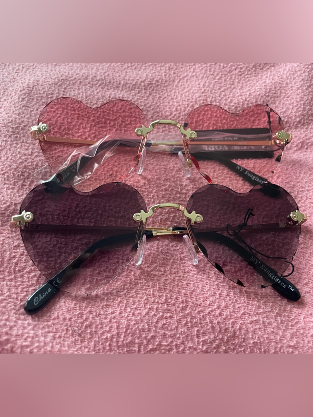 Chic Floral-Edge Sunglasses - Pink & Rose Tones - Picture 2 of 2
